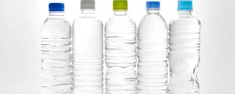 塑料瓶装热水有毒吗（pc塑料瓶装热水有毒吗）