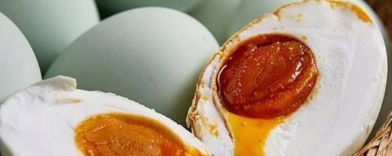 为什么咸鸭蛋的蛋黄会出油（你知道为什么咸鸭蛋的蛋黄会出油吗?!）