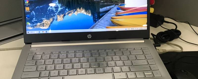 win11任务栏怎么透明（win11任务栏怎么透明有一条线）