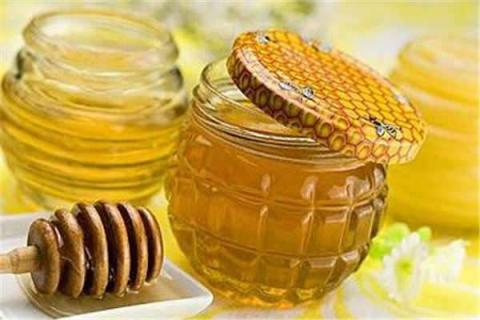 蜂蜜水的作用与功效 蜂蜜水的作用与功效及正确喝法