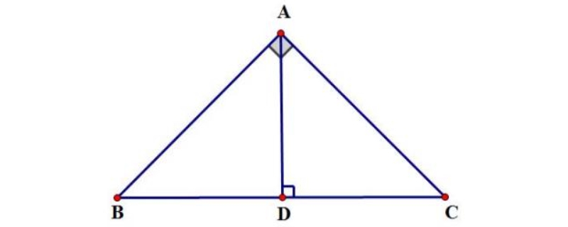 等腰直角三角形有几条对称轴