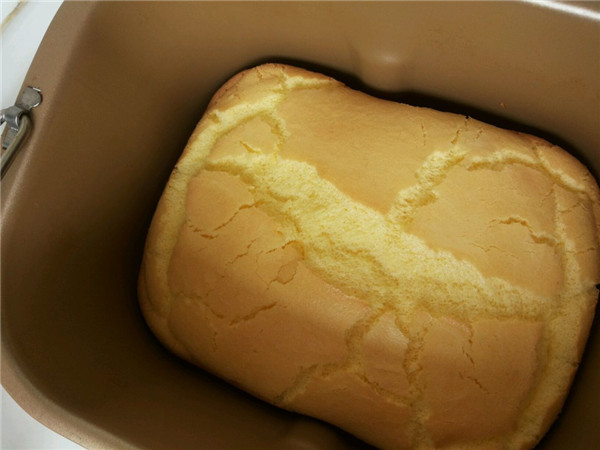 用面包机怎么做面包（用面包机怎么做面包又简单又好吃初学者）