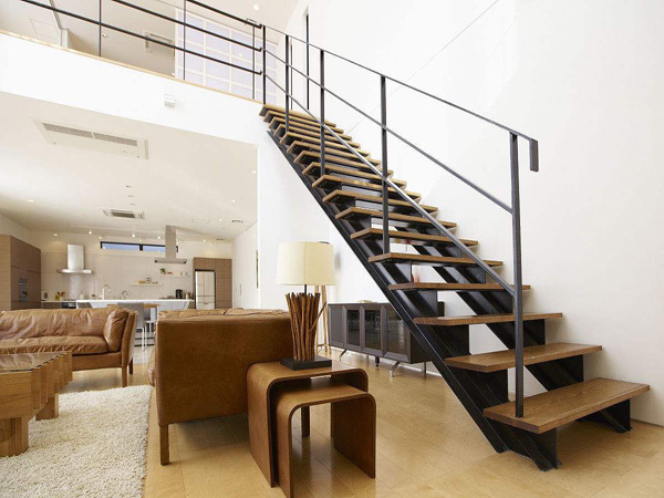 常见的室内旋转楼梯尺寸大概是多少 室内旋转楼梯价格是多少