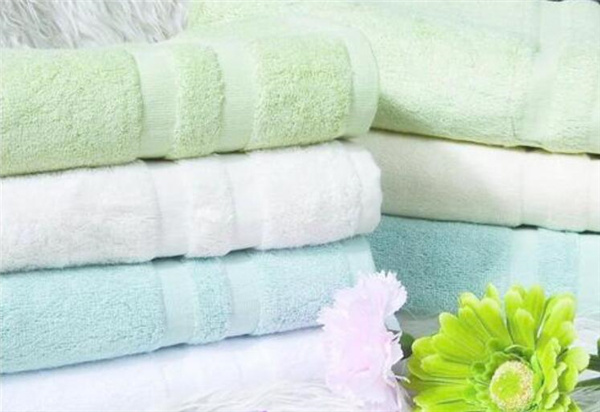 竹纤维毛巾和纯棉毛巾哪个好 竹纤维毛巾抗菌效果好吗 竹纤维毛巾怎么清洗