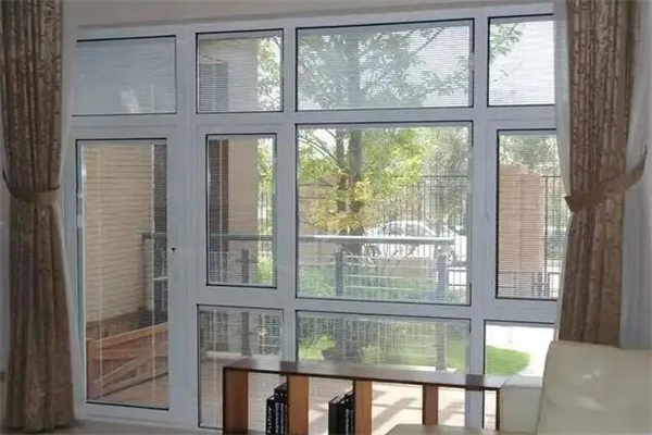 铝合金门窗大约多少钱一平 铝合金门窗和断桥铝门窗哪个好