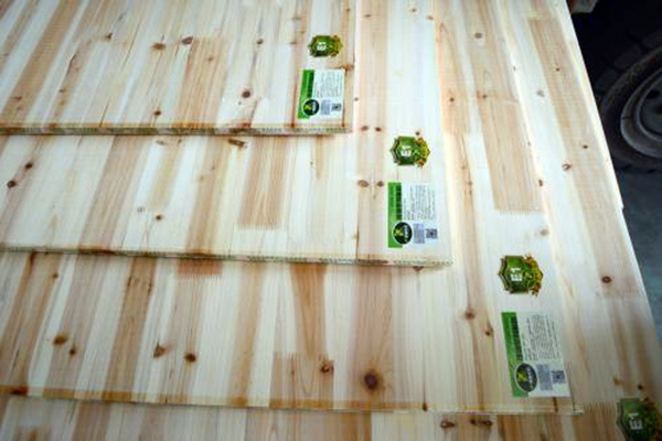 杉木集成板有什么优缺点 杉木实木板的优缺点