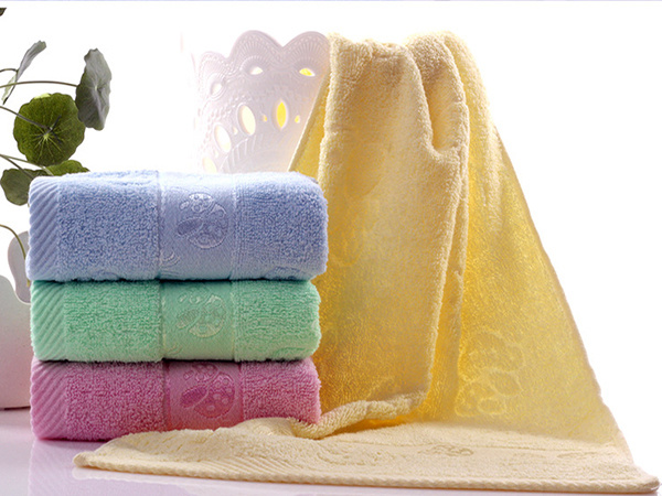 纯棉毛巾特点解析 给你更舒服的清洁体验