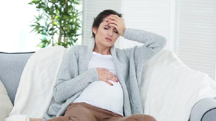 怀孕期盆腔有积液会造成什么影响（怀孕期间盆腔有积液怎么办）