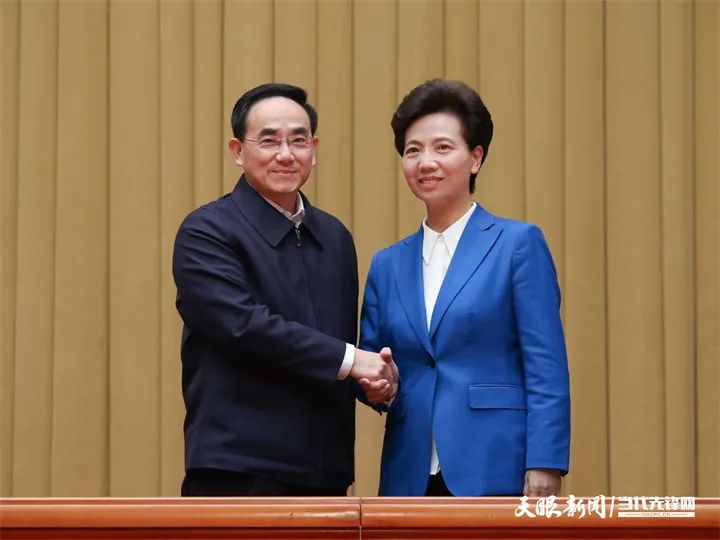 贵州省召开全省领导干部会议 贵州 全省领导干部会议