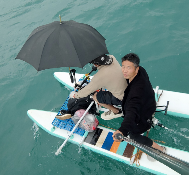两男子回应踩6小时水上自行车从广东横渡琼州海峡：买不起船票