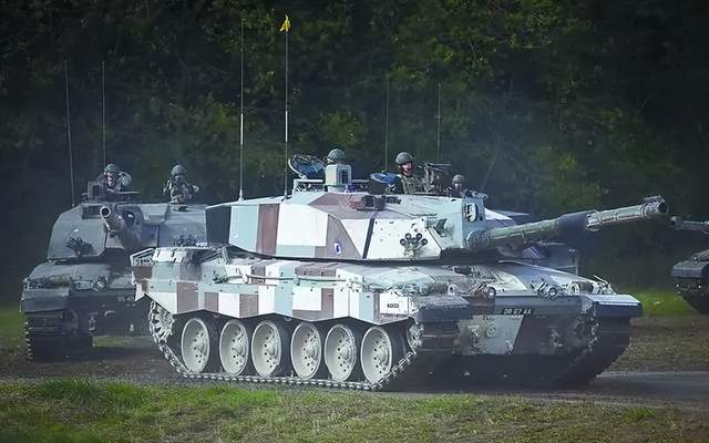 德国坦克进入乌克兰（德军解放乌克兰）