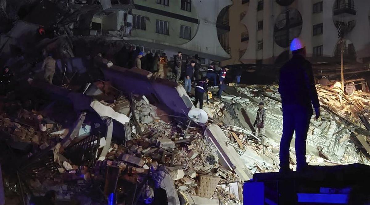 土耳其强震已致284人遇难 土耳其地震遇难人数