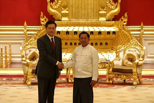 缅甸领导人敏昂莱会见秦刚 缅甸敏昂莱亲中