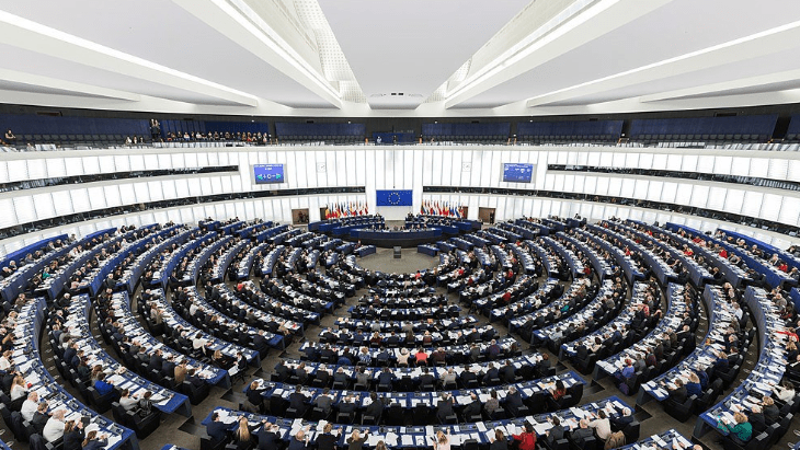 欧洲议会表决支持乌克兰加入北约（欧盟候选国乌克兰）