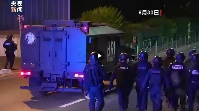 杭州夫妇亲述在法遭遇：多名蒙面暴徒拿石头砸车，中国游客被砸伤