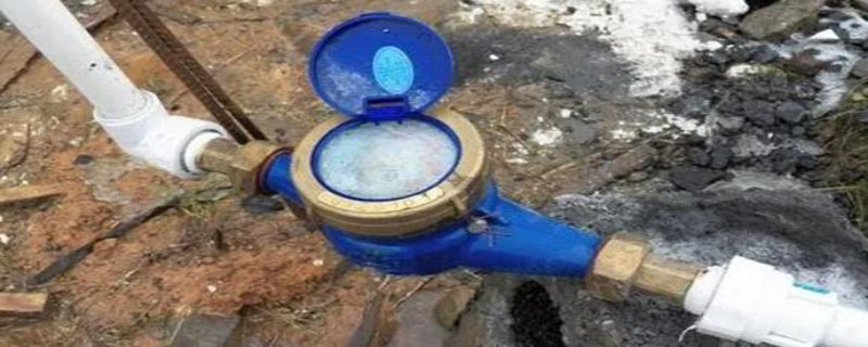 冬天自来水管怎样防冻 冬天自来水管防冻的最省事简单的方法