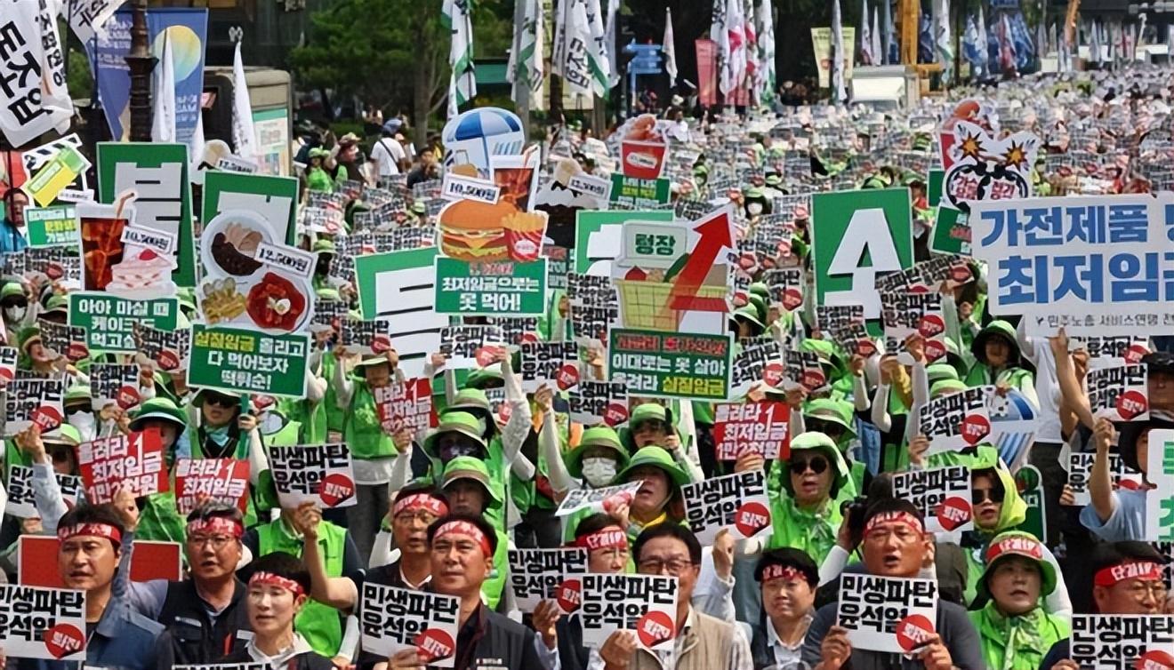 韩国超40万人举行集会 韩国26万人