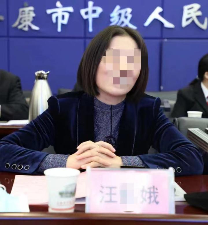 网传陕西安康一法院“廉政监督员”出庭为丈夫诉讼，市纪委：正调查