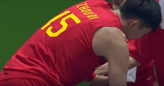 耻辱性失利！中国男篮21分惨败菲律宾，最后的遮羞布碎了