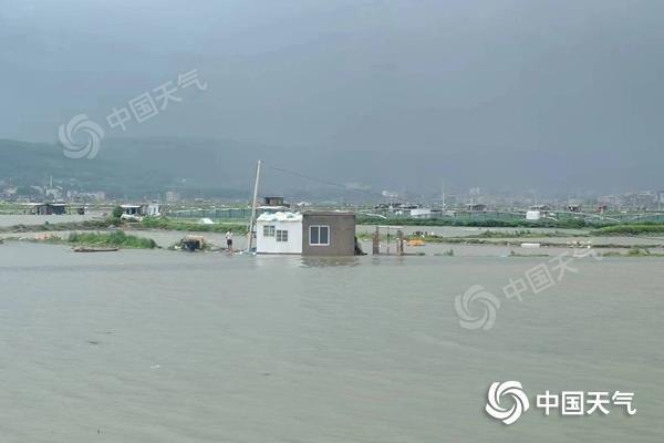 “苏拉”未完“海葵”又来 东南沿海强风雨或持续4天