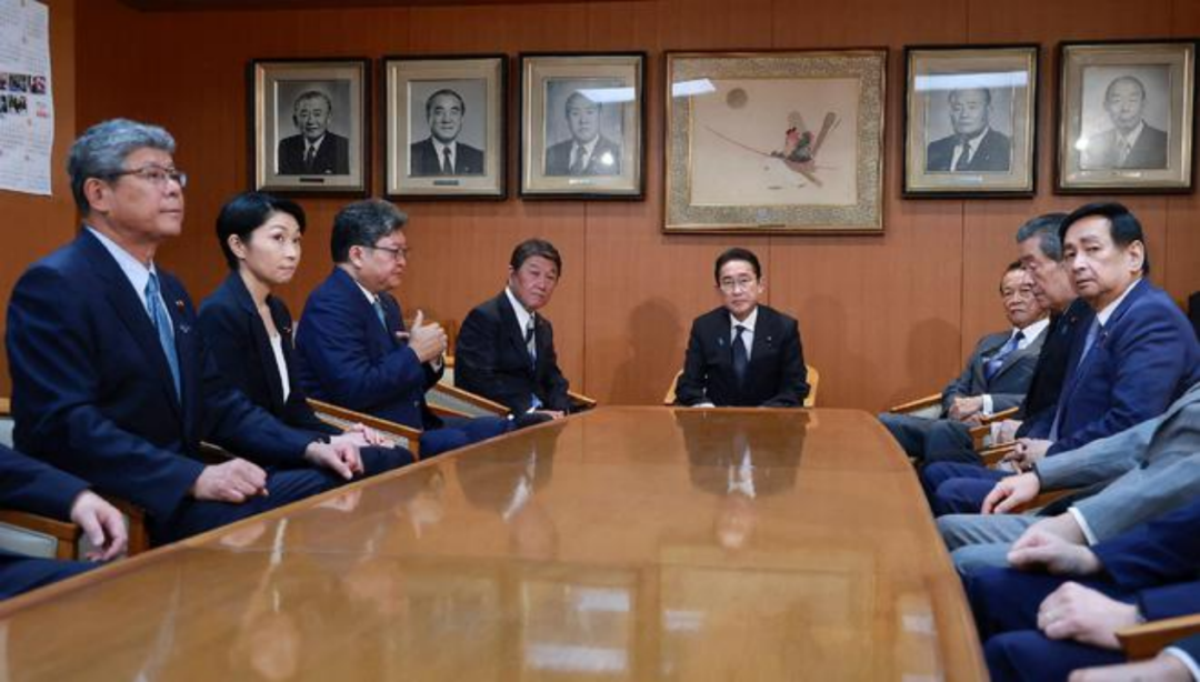 日本内阁大改组，想在台海动真格 日本内阁重组