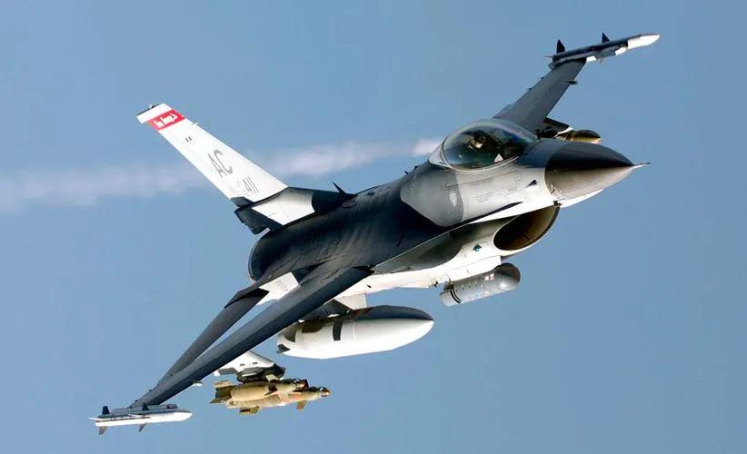 美国用F-16勾引越南，未来几种可能性 美国对待越南俘虏