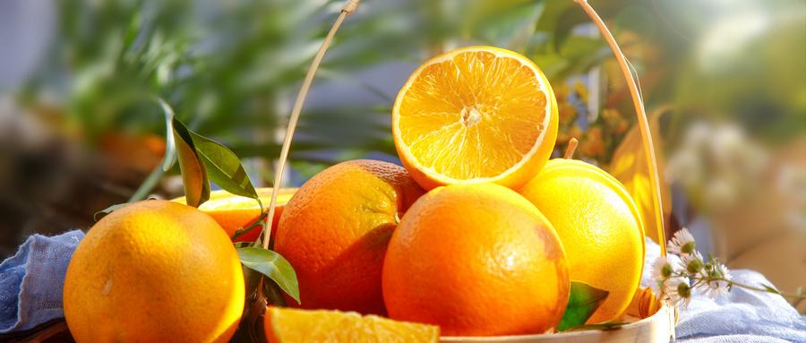 橙子蒸熟和生吃的区别（橙子蒸熟和生吃有什么区别）