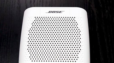 Bose SoundLink Color2蓝牙音响接通电源的图文教程