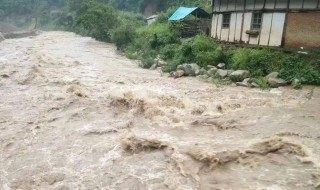 洪水来了该如何自救（洪水来了我们该怎么办）