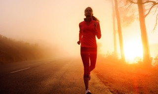 晚上跑步可以减肥吗 晚上跑步可以减肥吗?跑多久才有效果