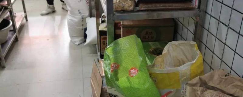 食品贮存离地离墙原因 要求食品贮存离地离墙目的